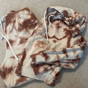 Brown tie dye sweatpant set
